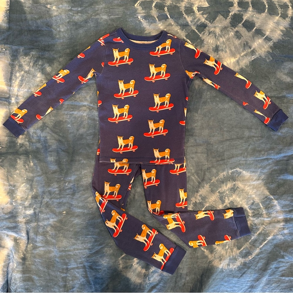 Tea Collection Goodnight Pajamas | Kids Size 6 | Shiba Inu Dog on Skateboard 🛹